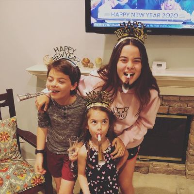 Bracken Merrill and her sisters Seren Merrill and Karis Merrill during New Year of 2020.